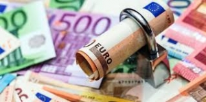 Κατασχέσεις καταθέσεων <br> και για χρέη από <br> 500 ευρώ!
