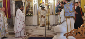 Νικόλαος και Θεοδώρητος <br> στην Ιερά Λειτουργία <br> της Παντοβασίλισσας