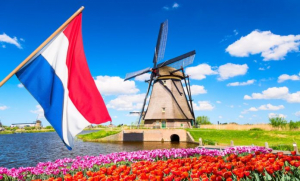 Ολλανδία Δικαστήριο <br> διέταξε την ακύρωση <br> απαγόρευσης κυκλοφορίας