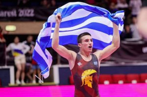 Παγκόσμιος πρωταθλητής <br> πάλης Κ17 ο <br> Αρίων Κολιτσόπουλος