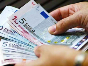 Αύξηση του κατώτατου  μισθού 13 ευρώ από  την 1η Ιανουαρίου