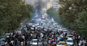 Εκτός ελέγχου η <br> κατάσταση στο Ιράν <br> Νεκροί στις διαδηλώσεις