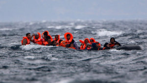 Τραγωδία στη Μεσόγειο <br> Πνίγηκε έγκυος <br> Αγνοούνται 22 σε ναυάγιο