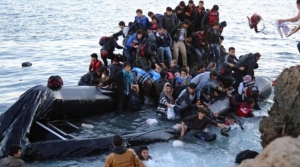 Νέες αφίξεις <br> μεταναστών με βάρκες <br> στα νησιά