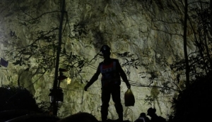 Λίγες ώρες μετά <br> τη διάσωση πλημμύρισε <br> η σπηλιά στην Ταιλάνδη