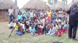 67χρονος Ουγκαντανέζος <br> με 12 συζύγους και <br> 102 παιδιά σταματάει...