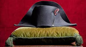 ''Στο σφυρί''  το καπέλο  του Ναπολέοντα