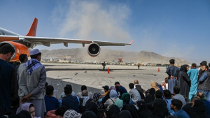 Έκρηξη στο αεροδρόμιο <br> της Καμπούλ Χάος <br> και πανικός