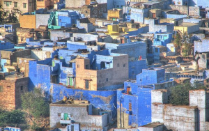 Αυτή είναι η  μοναδική μπλε πόλη  του πλανήτη (εικόνες)
