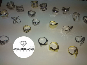 Ραφήνα Ο κόσμος <br> του κοσμήματος στο <br> Arvanitogiannis Jewelry