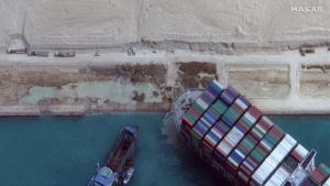 Διαλύει την παγκόσμια <br> οικονομία το ναυτικό <br> ατύχημα στο Σουέζ