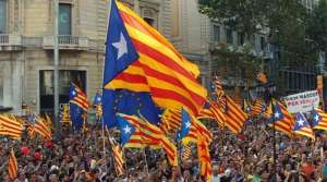 &#039;&#039;Καζάνι που βράζει&#039;&#039;΄<br> η Ισπανία γιά <br> το δημοψήφισμα