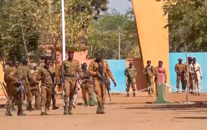 Ο στρατός της Μπουρκίνα <br> Φάσο κατέσφαξε 136 <br> αμάχους σε χωριό