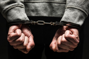 Σύλληψη δύο αλλοδαπών  από το Λιμενικό Ραφήνας  για πλαστά έγγραφα