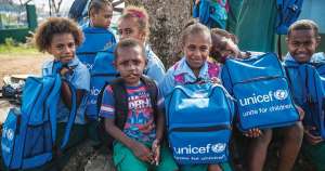 Χιλιάδες ''αγκαλιές''  αγάπης στον μαραθώνιο  της Unicef