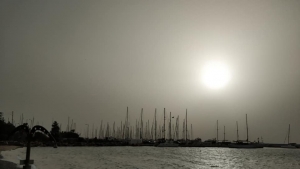 Η αφρικανική σκόνη <br> σκοτείνιασε την <br> Κρήτη (εικόνα)