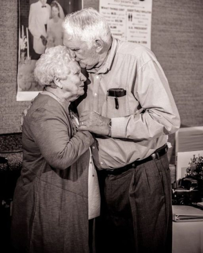 Το μυστικό της αγάπης <br> ενός ζευγαριού που <br> είναι μαζί 60 χρόνια!