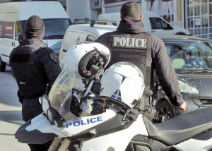 Αστυνομικός της ΔΙΑΣ <br> περιγράφει τη σύλληψη <br> των ανηλίκων της Βείκου