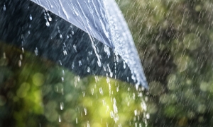 Πρώτη πρόγνωση των <br> μετεωρολόγων Βροχερή <br> η Καθαρά Δευτέρα