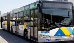 Νέο σύστημα επιβίβασης <br> από σήμερα σε <br> τρόλευ και λεωφορεία