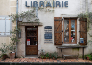 Το χωριό που δεν έχει <br> ΑΤΜ αλλά έχει <br> 15 βιβλιοθήκες!