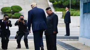 Ο Τραμπ <br> πάτησε <br> στη Βόρειο Κορέα