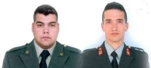 Διπλωματικοί υπάλληλοι <br> οι δυο Έλληνες <br> φυλακισμένοι στρατιωτικοί