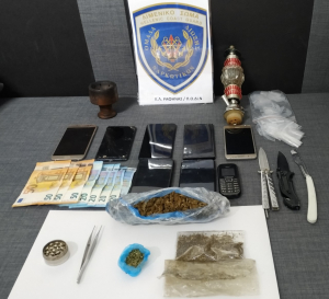 Συλλήψεις για ναρκωτικά <br> με τη συνδρομή του <br> Λιμενικού Ραφήνας