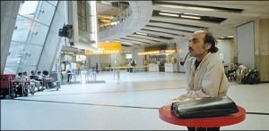 Ο άνθρωπος που έζησε <br> 18 χρόνια σε ένα <br> αεροδρόμιο (εικόνες)