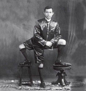 Φραντσέσκο Λεντίνι <br> Ο άνθρωπος με τα <br> 2 γεννητικά όργανα (εικόνα)