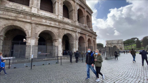 Κορωνοιός Αμυδρή αχτίδα <br> ελπίδας στη Β. Ιταλία <br> για μείωση κρουσμάτων