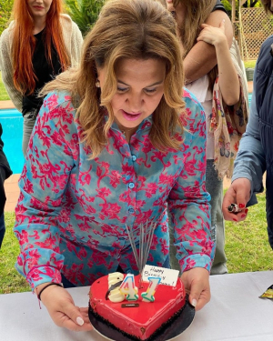 Τα γενέθλια της <br> Δέσποινας Μοιραράκη <br> Έγινε (λέει) 42 ετών!
