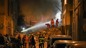 Κατέρρευσε πολυκατοικία <br> στη Μασσαλία <br> Υπάρχουν εγκλωβισμένοι