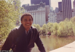 Ναι είναι ο Ομπάμα <br> 19 ετών! <br> Σπάνια εικόνα