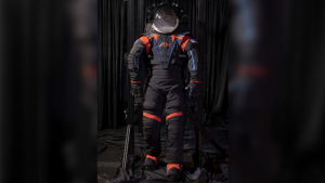 Αυτές είναι οι νέες  διαστημικές στολές  της NASA (video)