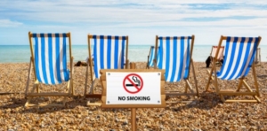 Απαγορεύθηκε <br> το κάπνισμα σε <br> ελληνική παραλία