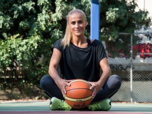 Αναστασία Κωστάκη  Η πρώτη Ελληνίδα  που έπαιξε στο NBA