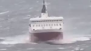 Ραφήνα Μάχη με  τα κύματα του Fast  Ferries Andros (video)