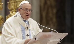Ο Πάπας προτρέπει <br>για προσευχή <br> από το κινητό!