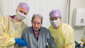 Θεραπεύτηκε από τον <br> ιό γυναίκα 101 ετών <br> στην Ολλανδία