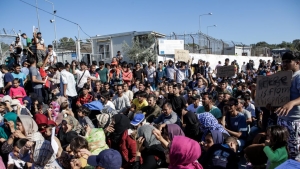 Πάνω από 15.000 <br> μετανάστες στη Λέσβο <br> Συνεχείς ροές