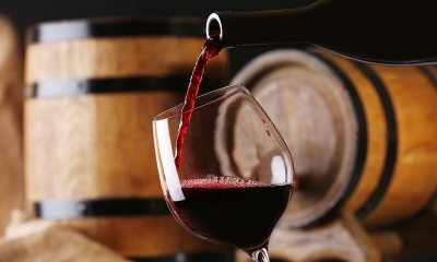 Ένα ποτήρι κόκκινο <br> κρασί βοηθάει <br> στο αδυνάτισμα