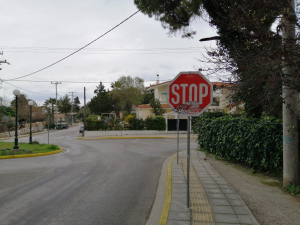 Ζούμπερι Το Stop <br> στη θέση του μετά <br> το ρεπορτάζ της iselida.gr