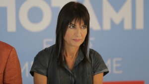 Η Αντιγόνη Λυμπεράκη  ορκίστηκε βουλευτής  για το ''Ποτάμι''