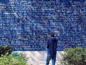 Ο τοίχος της αγάπης  ''Σε αγαπώ'' σε όλες τις  γλώσσες του κόσμου! (εικόνες)