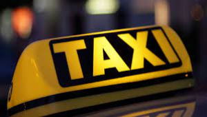 Με νόμο του κράτους <br> θα επιτρέπεται η <br> διπλοκούρσα στα ταξί