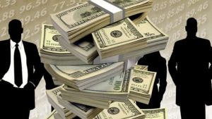 Τράπεζες ''ξεπλένουν''   αστρονομικά ποσά  ''βρώμικου'' χρήματος