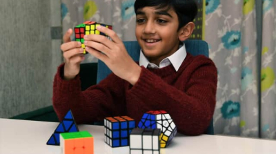 Ο 11χρονος Ινδός <br> που ξεπέρασε <br> σε IQ τον Αινστάιν!