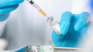 Τι λέει διαπρεπής <br> επιστήμων αν δεν <br> βρεθεί το εμβόλιο