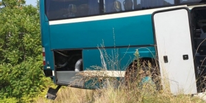 Λεωφορείο των ΚΤΕΛ <br> παραλίγο σε γκρεμό <br> Λύθηκε το χειρόφρενο